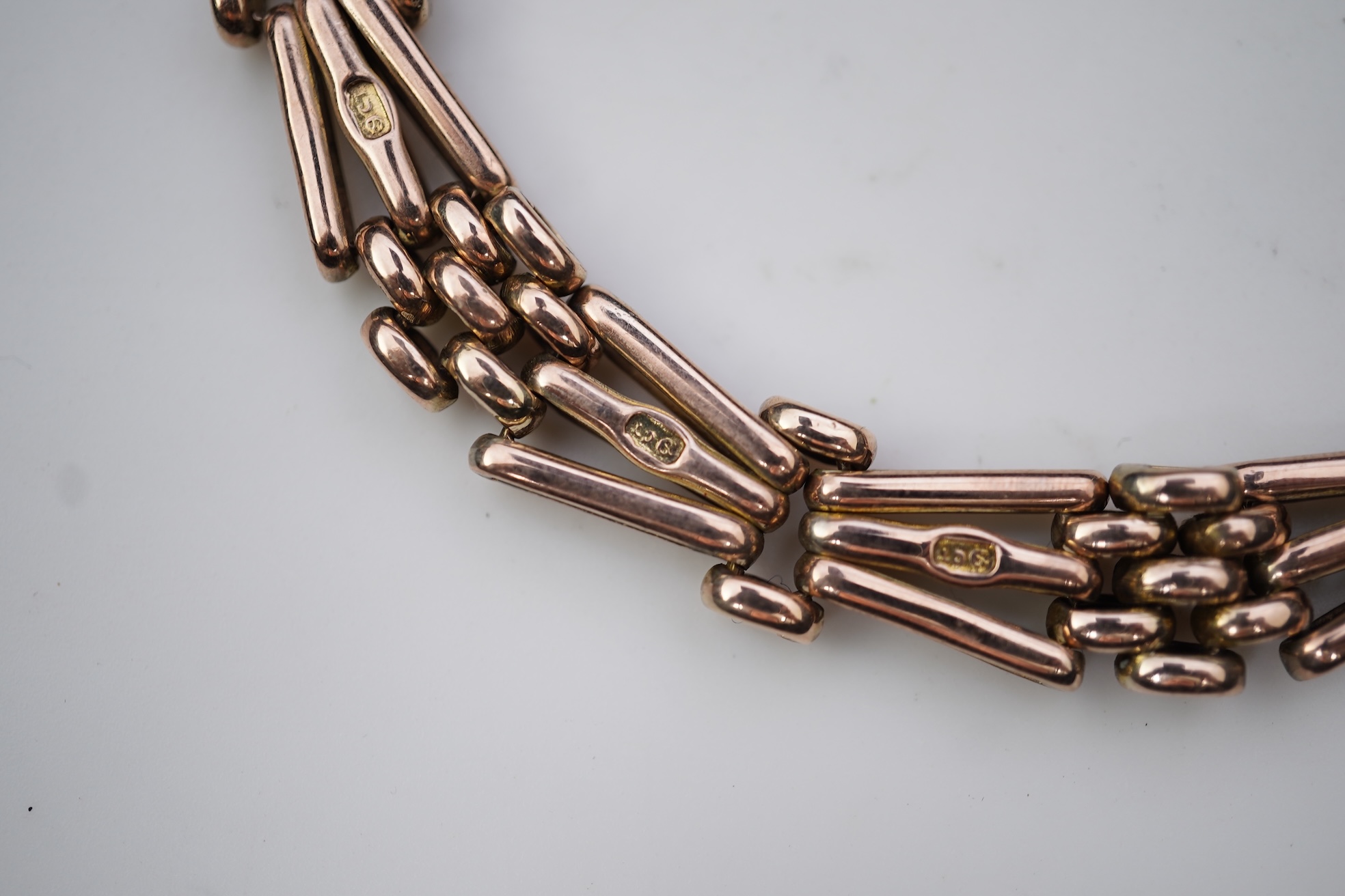 An Edwardian 9ct gold bracelet, England, circa 1902